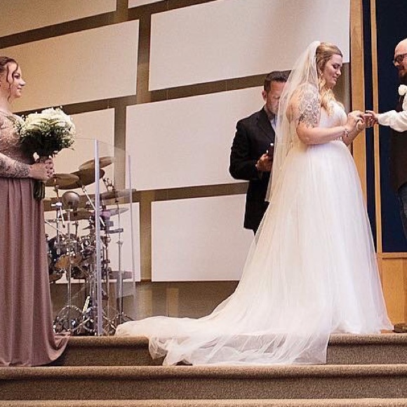 David’s bridal wedding dress - Picture 2 of 3